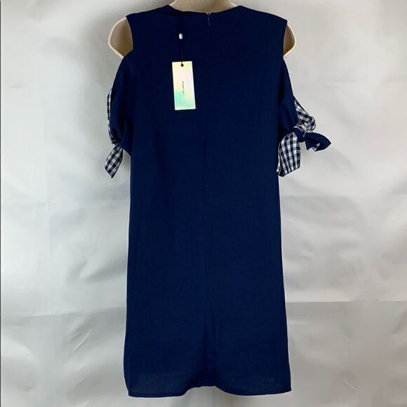 After Market Navy cold shoulder dress - Picture 4 of 8